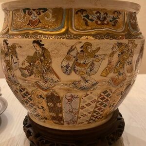 Amazing Meiji Satsuma Japanese Craquelure Porcelain Hand Painted